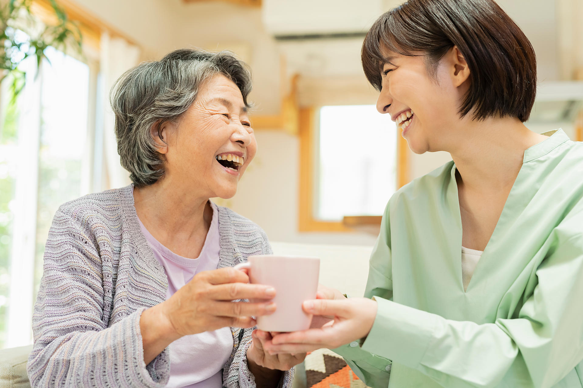 賃貸住宅で暮らす高齢者のイメージ画像